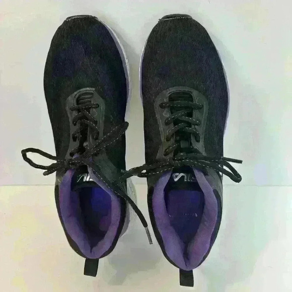 Fila Women’s Sneakers Black and Purple Under Tones Size 10 - Picture 1 of 7